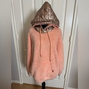 UGG Coral Sherpa Pullover with Metallic Rose Gold Hood Size Large VGUC